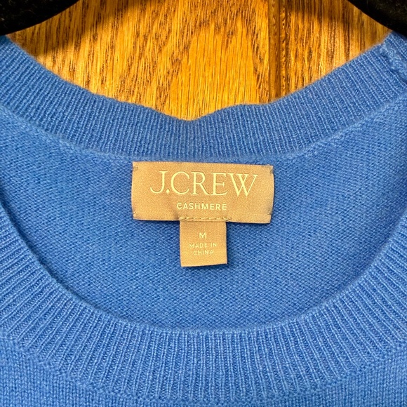 J.Crew Cashmere Shrunken Tee — Short Sleeve — Size M — Vibrant Blue - Picture 4 of 5